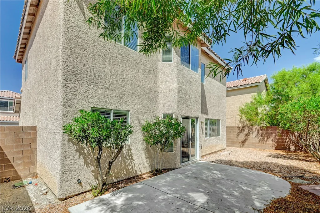 10369 Bent Willow, Las Vegas, NV 89129