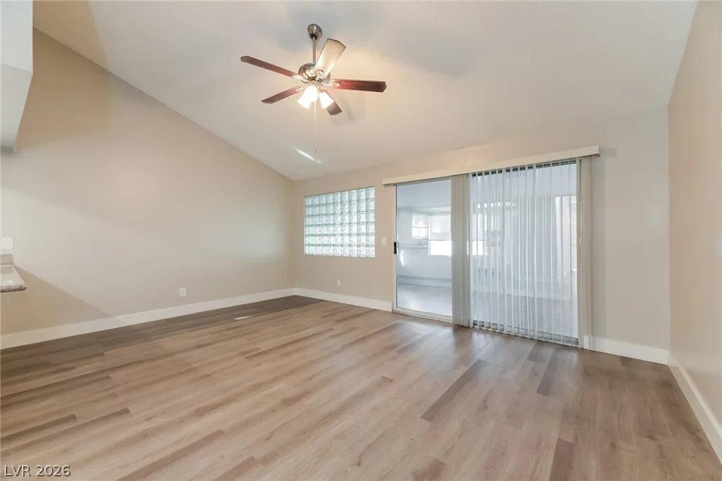 5366 Ravendale, Las Vegas, NV 89120