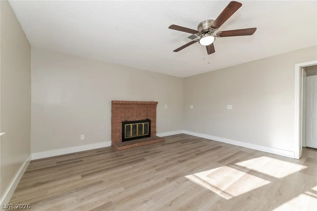 5366 Ravendale, Las Vegas, NV 89120