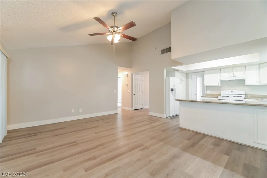 5366 Ravendale, Las Vegas, NV 89120