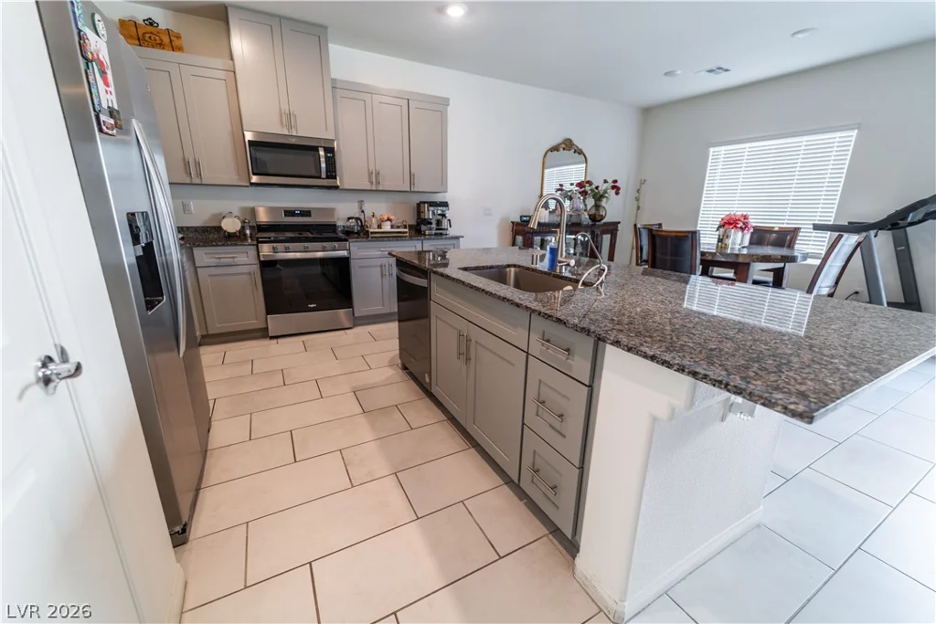 7711 Duran Harbor, North Las Vegas, NV 89084