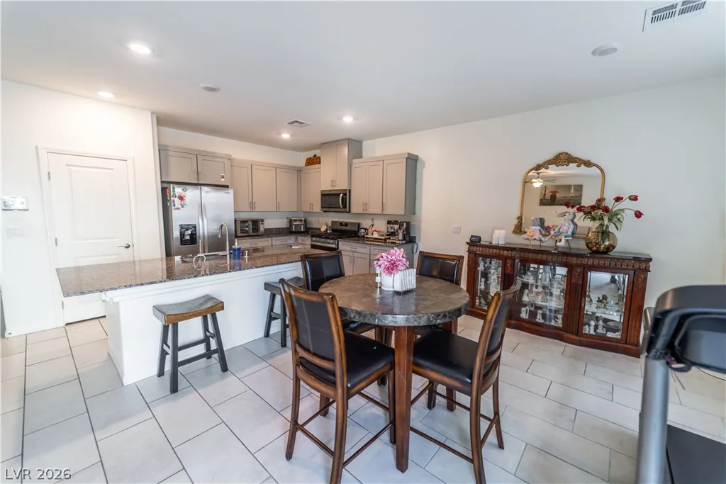 7711 Duran Harbor, North Las Vegas, NV 89084