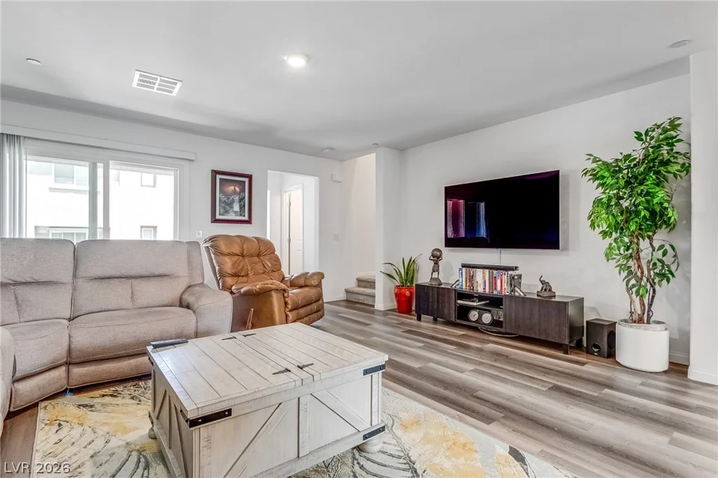 2842 Azure Breeze, Las Vegas, NV 89183
