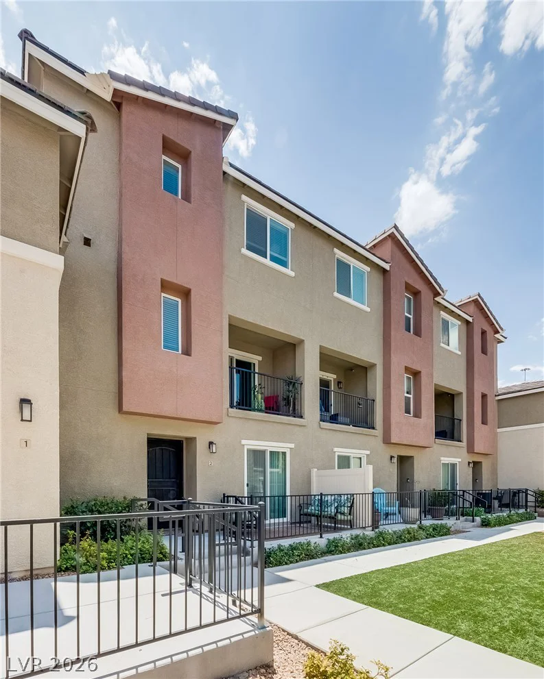 2842 Azure Breeze, Las Vegas, NV 89183