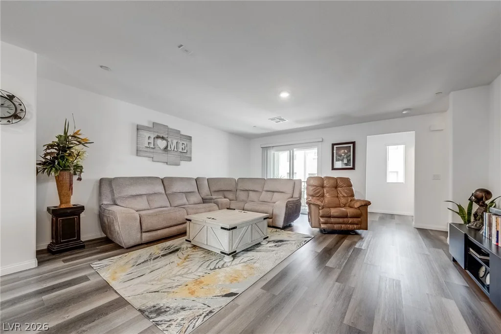 2842 Azure Breeze, Las Vegas, NV 89183