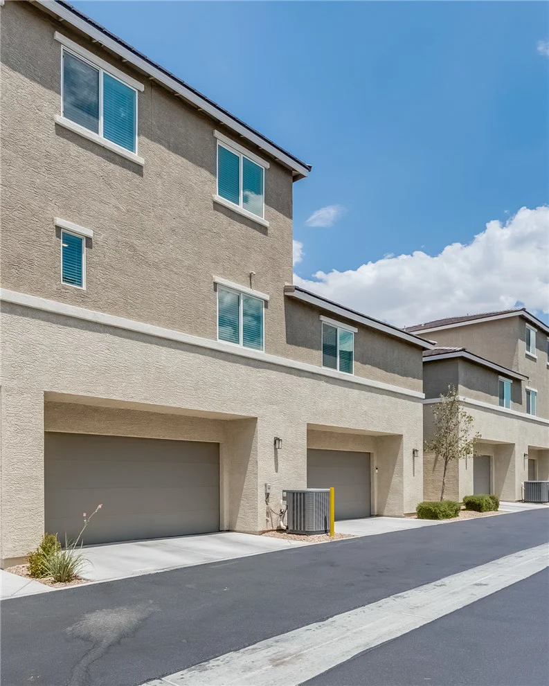 2842 Azure Breeze, Las Vegas, NV 89183