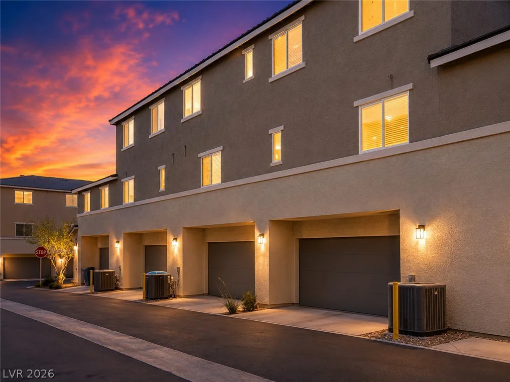2842 Azure Breeze, Las Vegas, NV 89183
