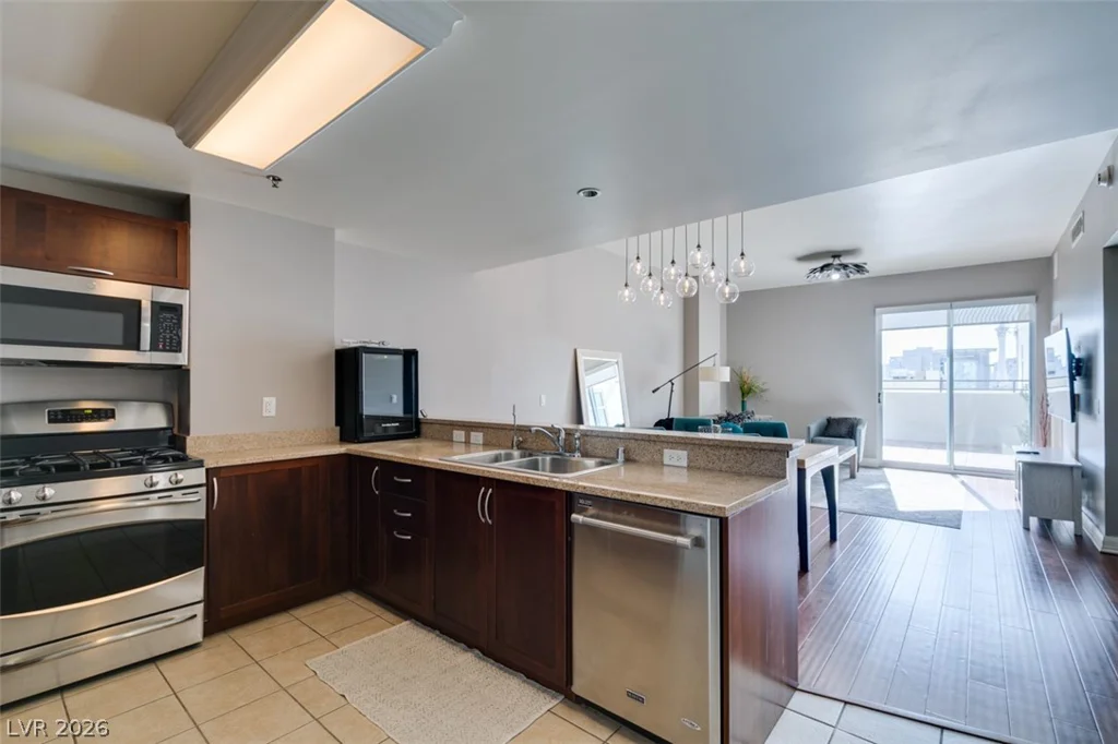 150 Las Vegas, Las Vegas, NV 89101