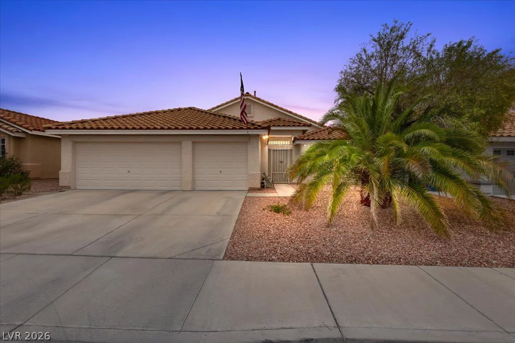 208 Night Fall, Henderson, NV 89015