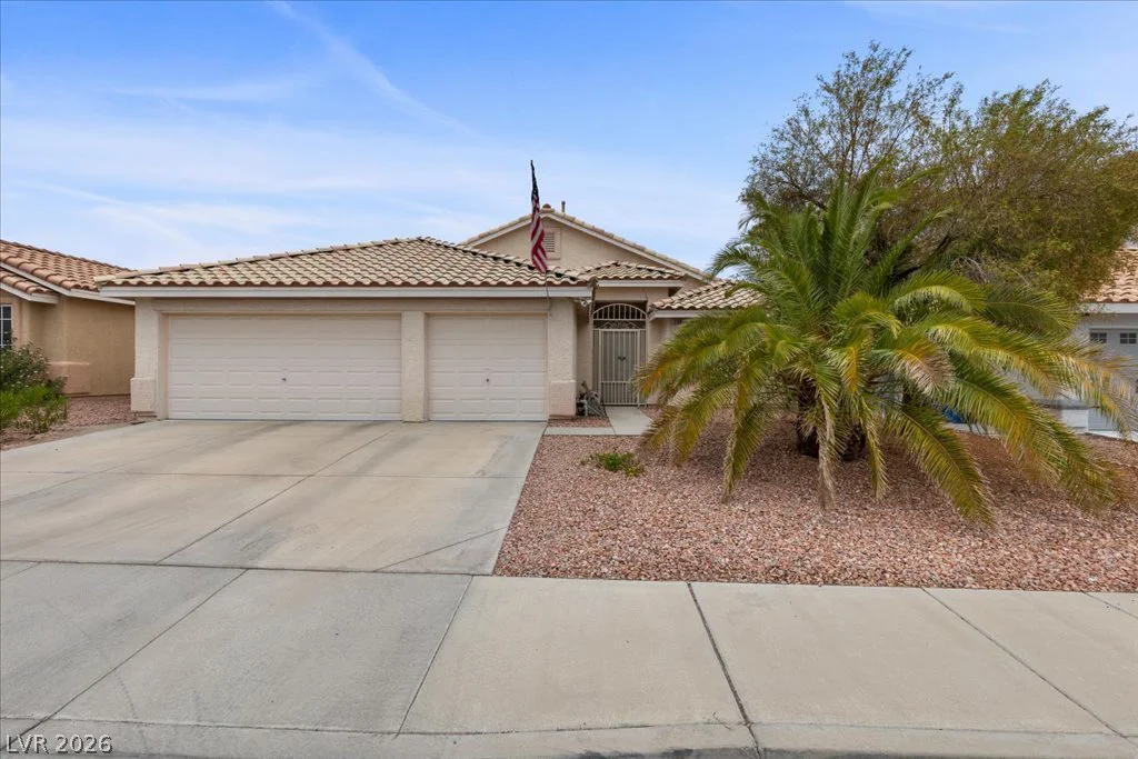 208 Night Fall, Henderson, NV 89015