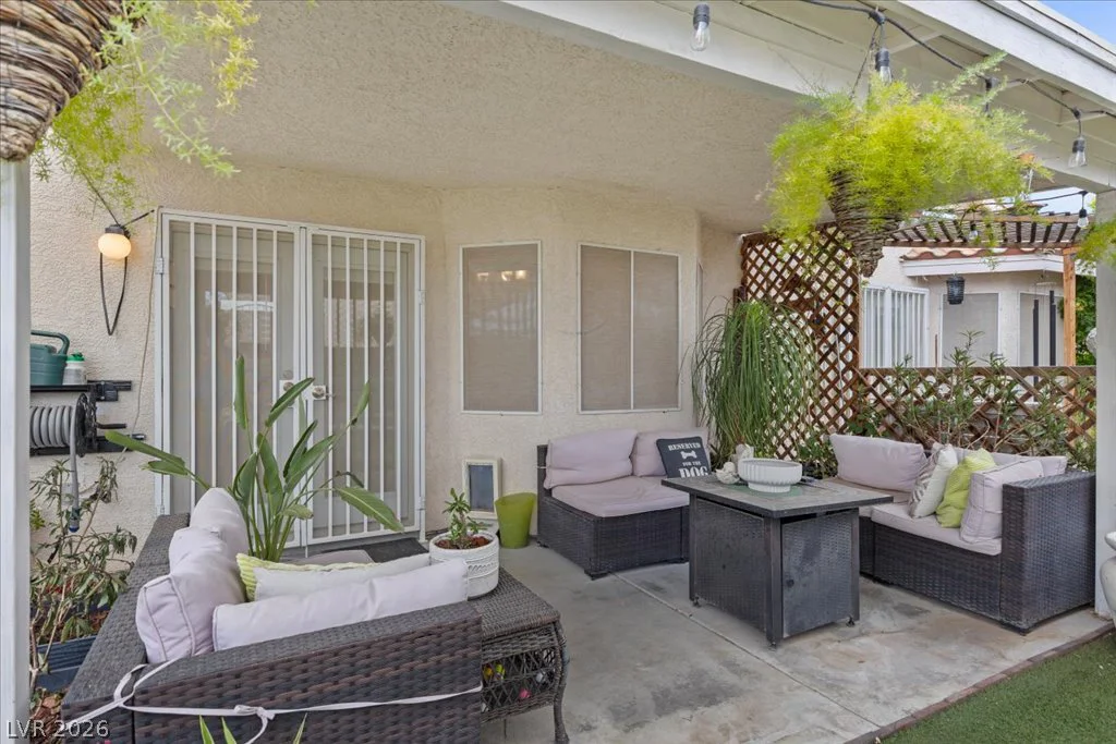 208 Night Fall, Henderson, NV 89015