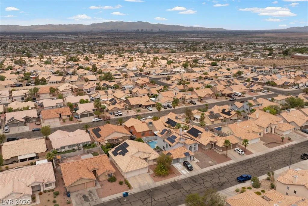 208 Night Fall, Henderson, NV 89015