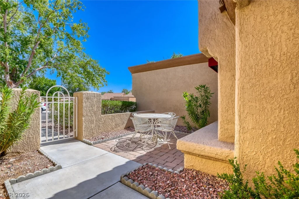 8709 Prairie Hill, Las Vegas, NV 89134