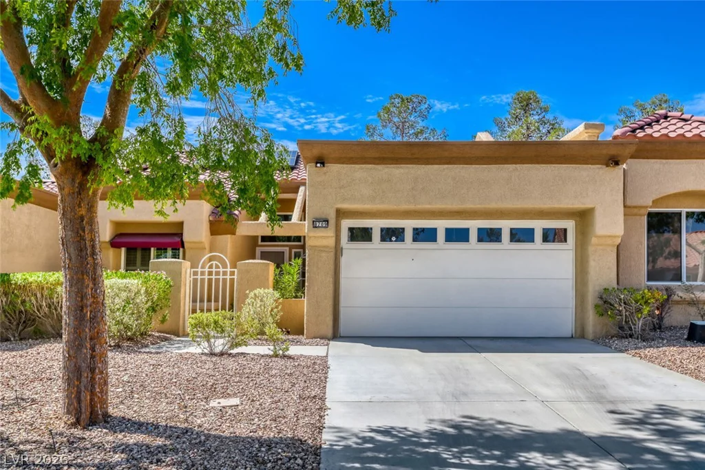 8709 Prairie Hill, Las Vegas, NV 89134
