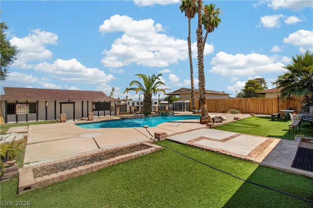5452 Escondido, Las Vegas, NV 89119