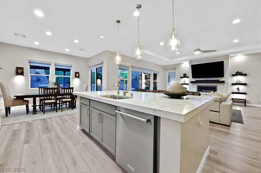 16 Via Tiberina, Henderson, NV 89011