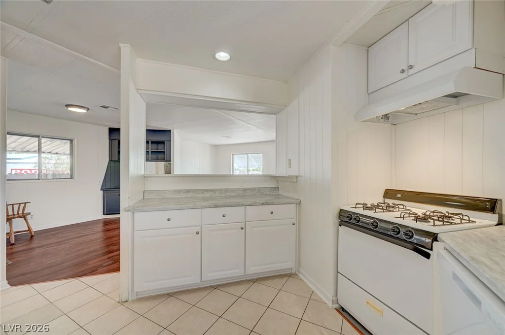 1010 La Mesa, Boulder City, NV 89005
