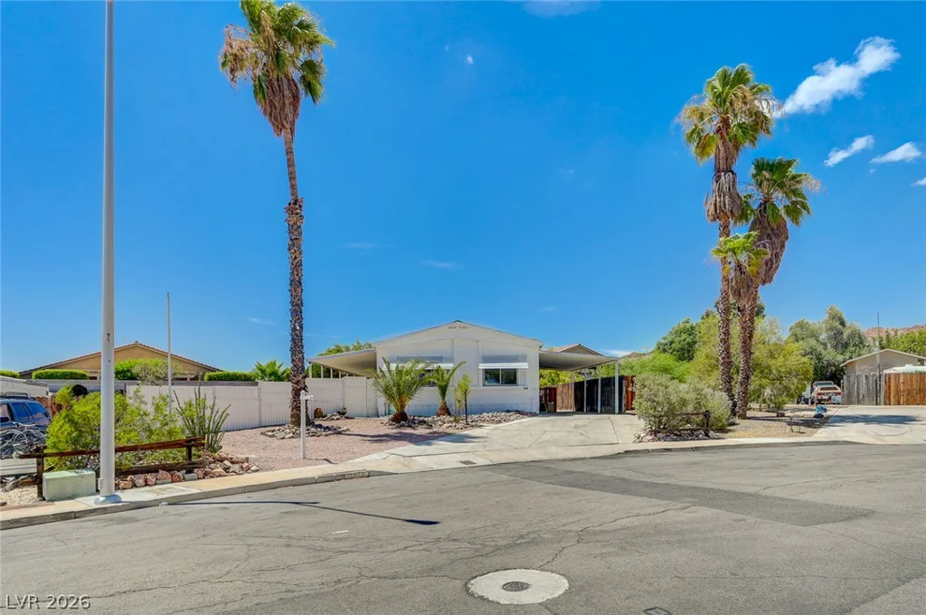 1010 La Mesa, Boulder City, NV 89005