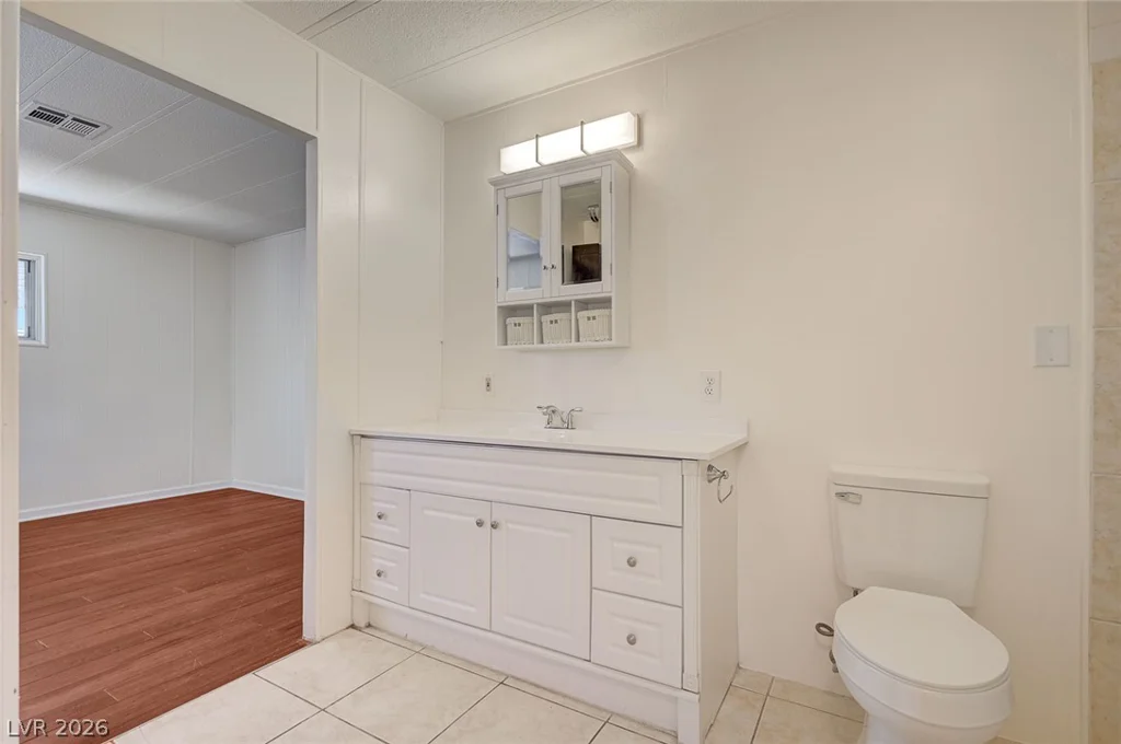 1010 La Mesa, Boulder City, NV 89005