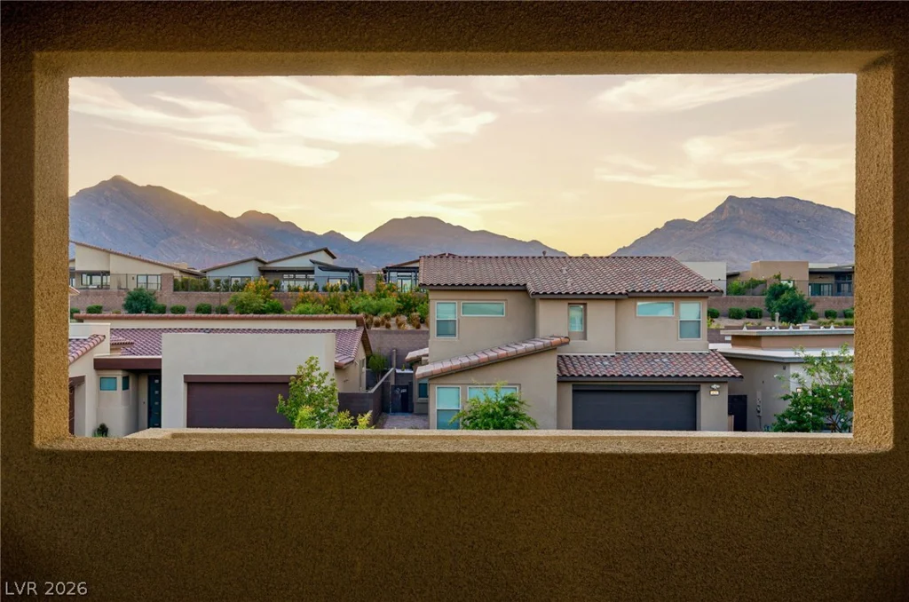 424 Crown Mesa, Las Vegas, NV 89138