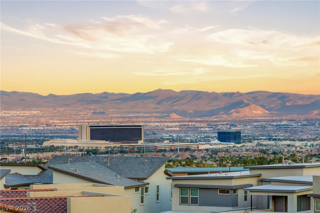 424 Crown Mesa, Las Vegas, NV 89138