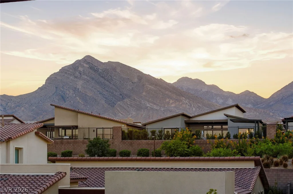 424 Crown Mesa, Las Vegas, NV 89138