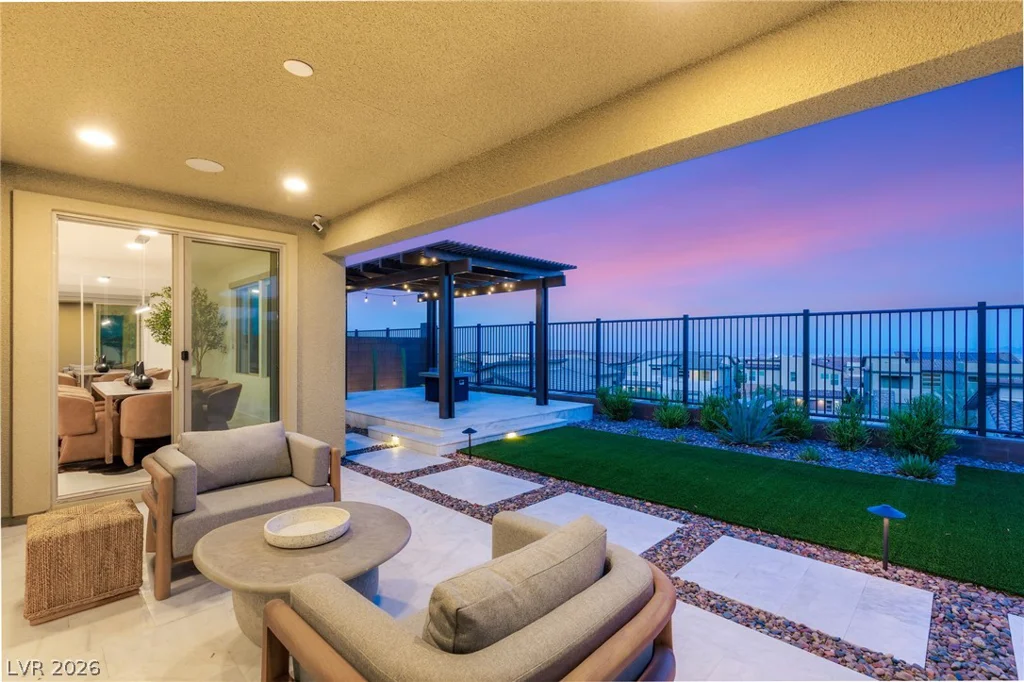 424 Crown Mesa, Las Vegas, NV 89138