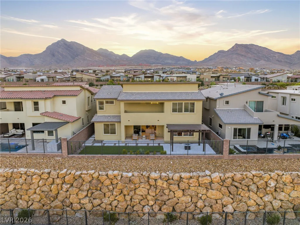 424 Crown Mesa, Las Vegas, NV 89138