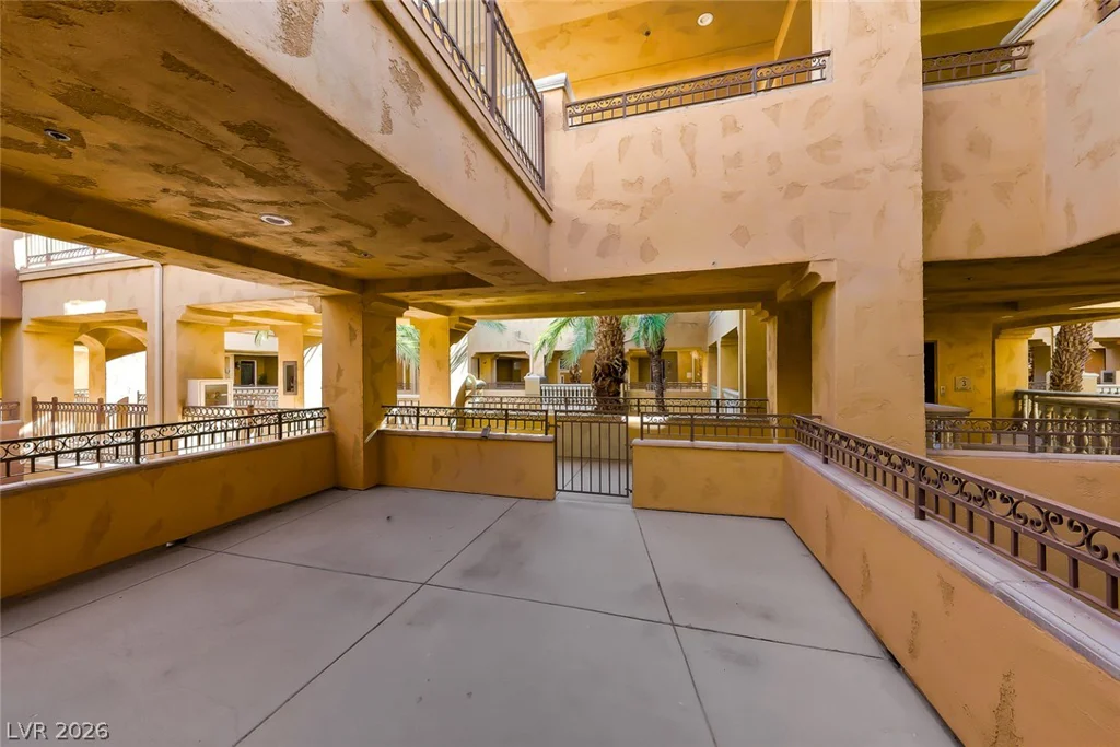 15 Via Mantova, Henderson, NV 89011
