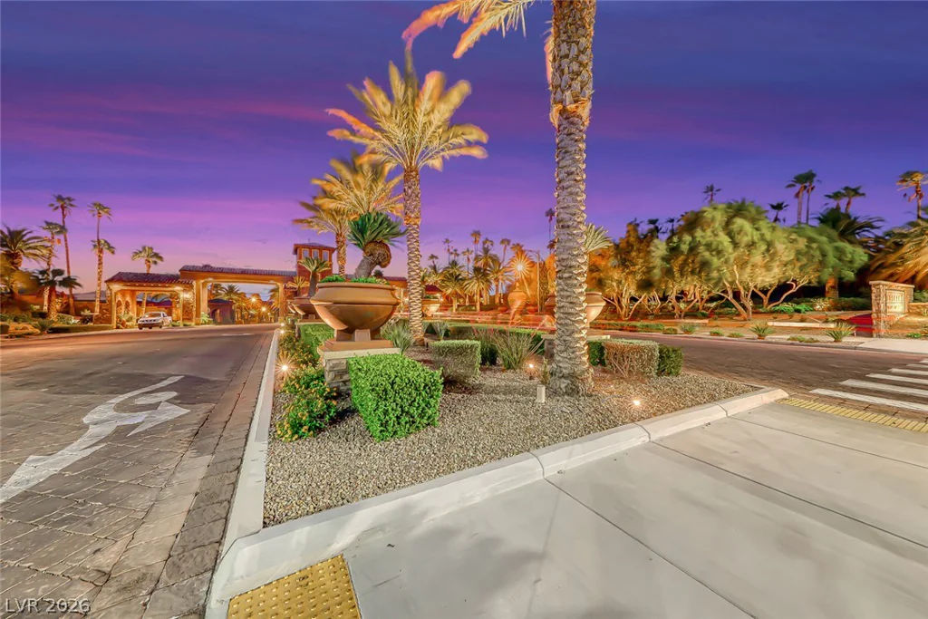 1013 Via Sacra, Henderson, NV 89011