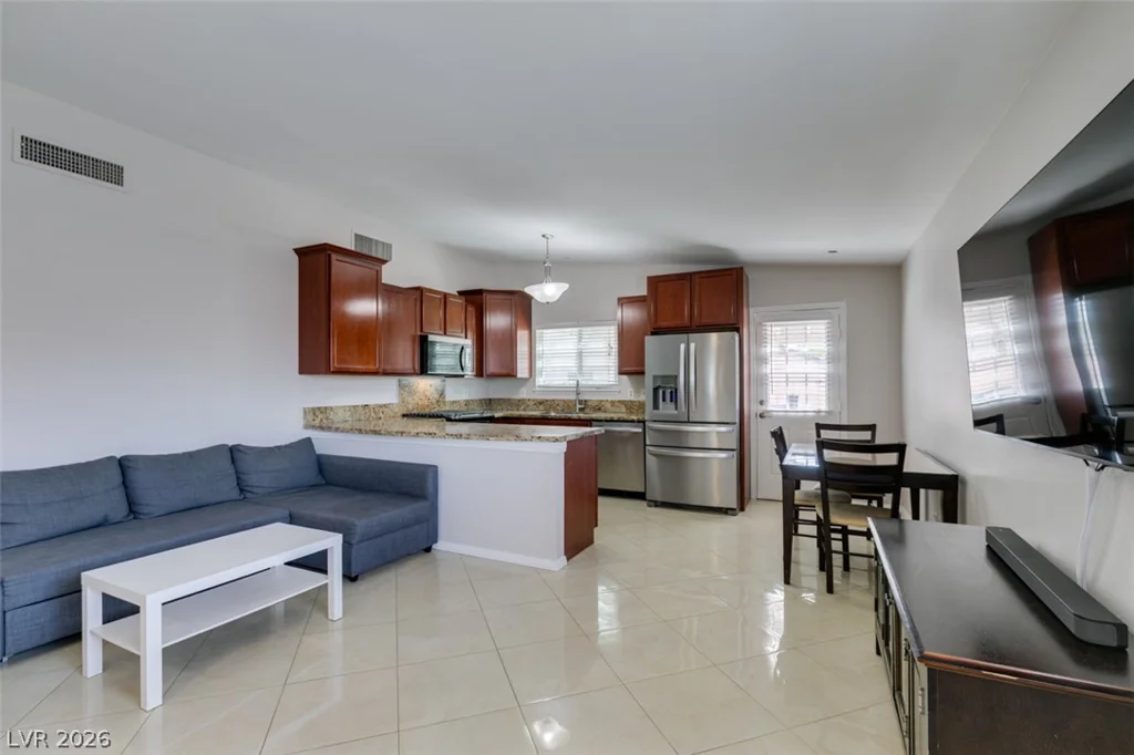 7194 Hardtack, Las Vegas, NV 89119