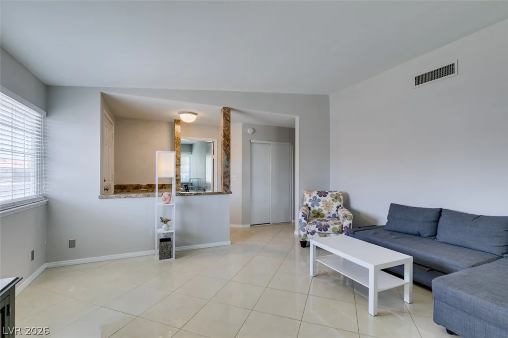 7194 Hardtack, Las Vegas, NV 89119
