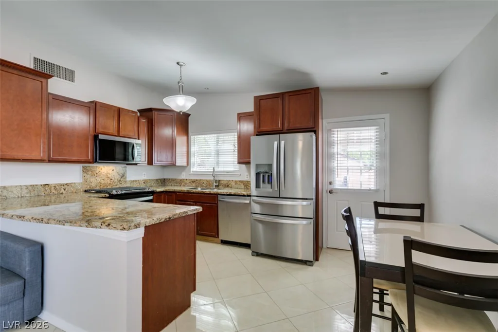 7194 Hardtack, Las Vegas, NV 89119