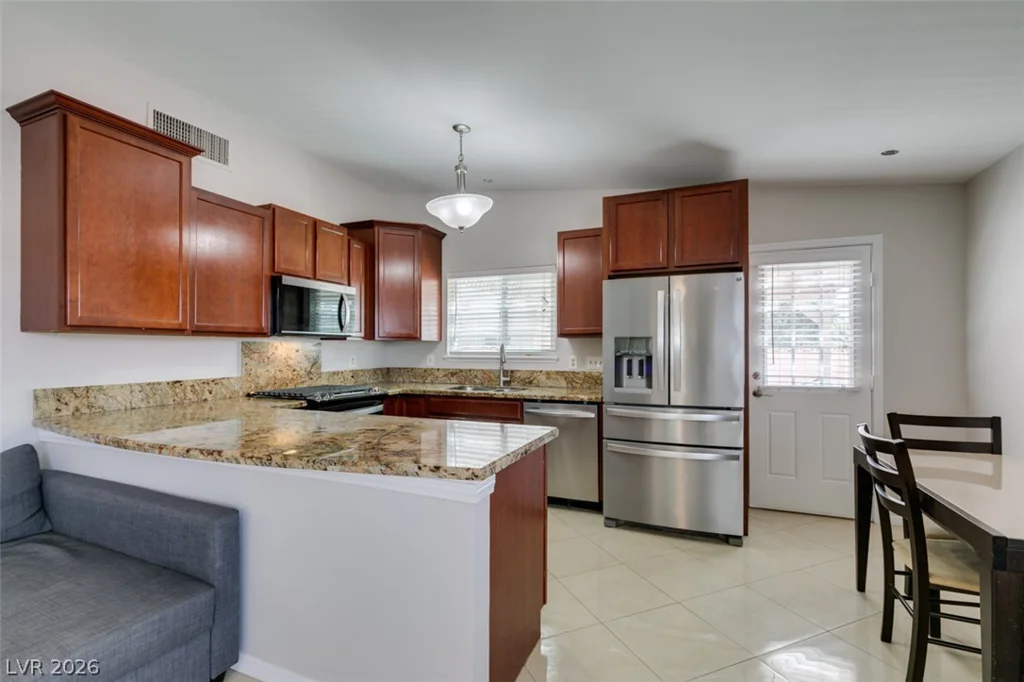 7194 Hardtack, Las Vegas, NV 89119