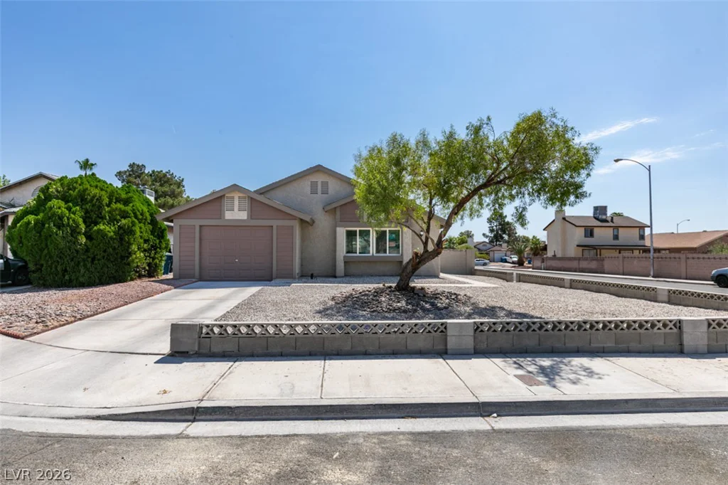 7194 Hardtack, Las Vegas, NV 89119
