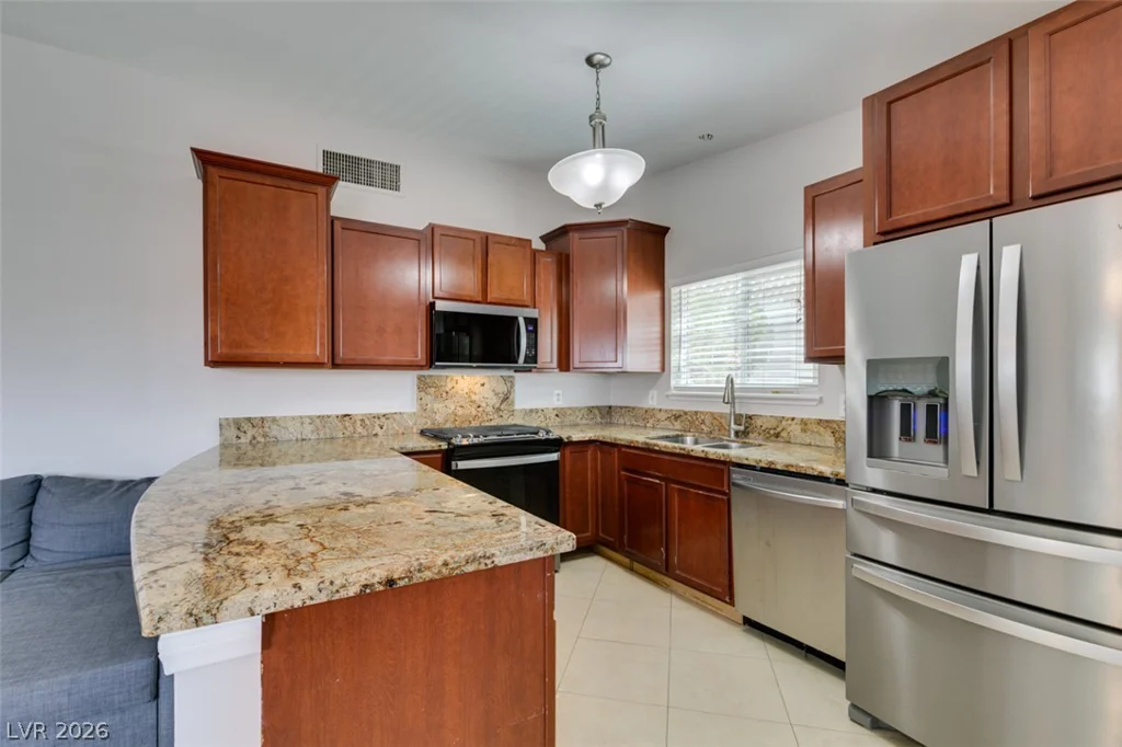 7194 Hardtack, Las Vegas, NV 89119