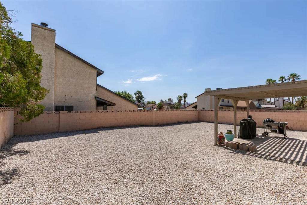 7194 Hardtack, Las Vegas, NV 89119
