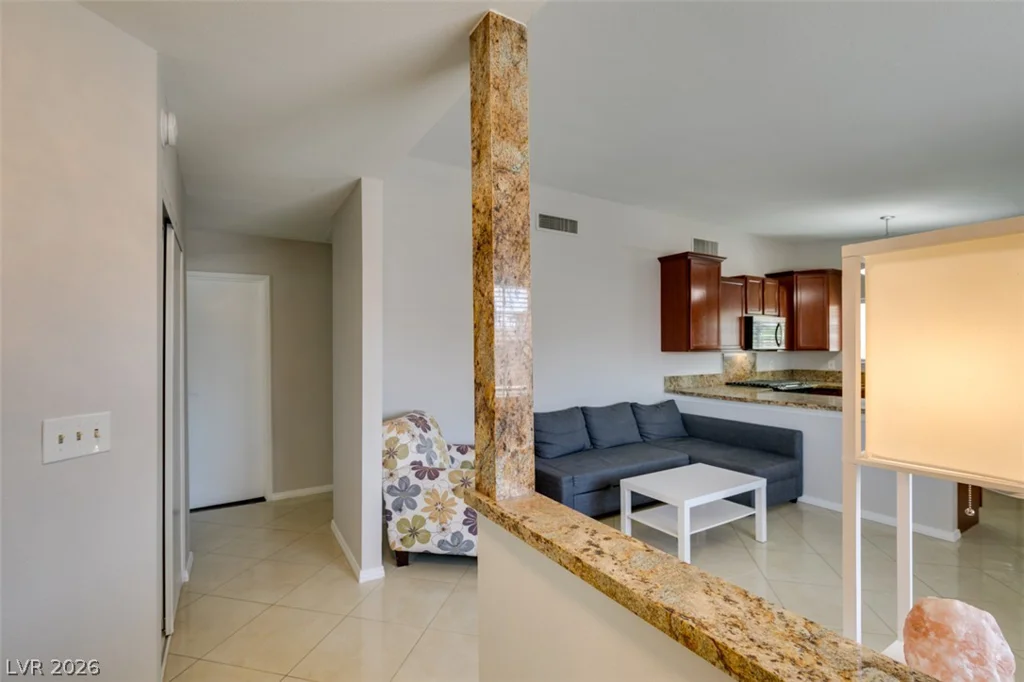 7194 Hardtack, Las Vegas, NV 89119