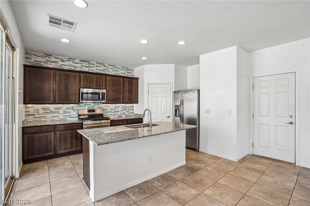 5852 Beluga Bay, North Las Vegas, NV 89081