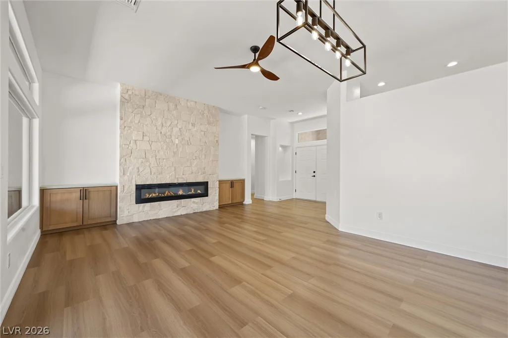 10400 Willamette, Las Vegas, NV 89134