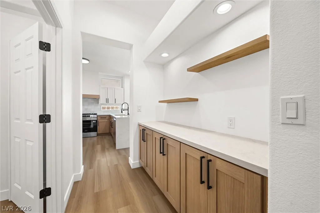 10400 Willamette, Las Vegas, NV 89134