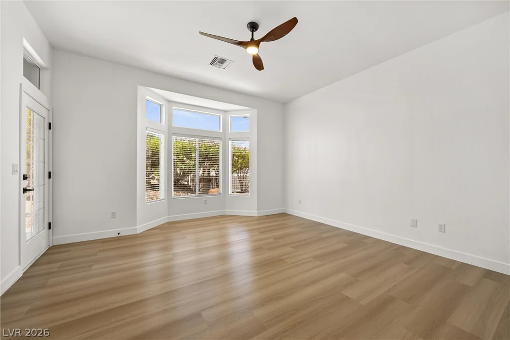 10400 Willamette, Las Vegas, NV 89134
