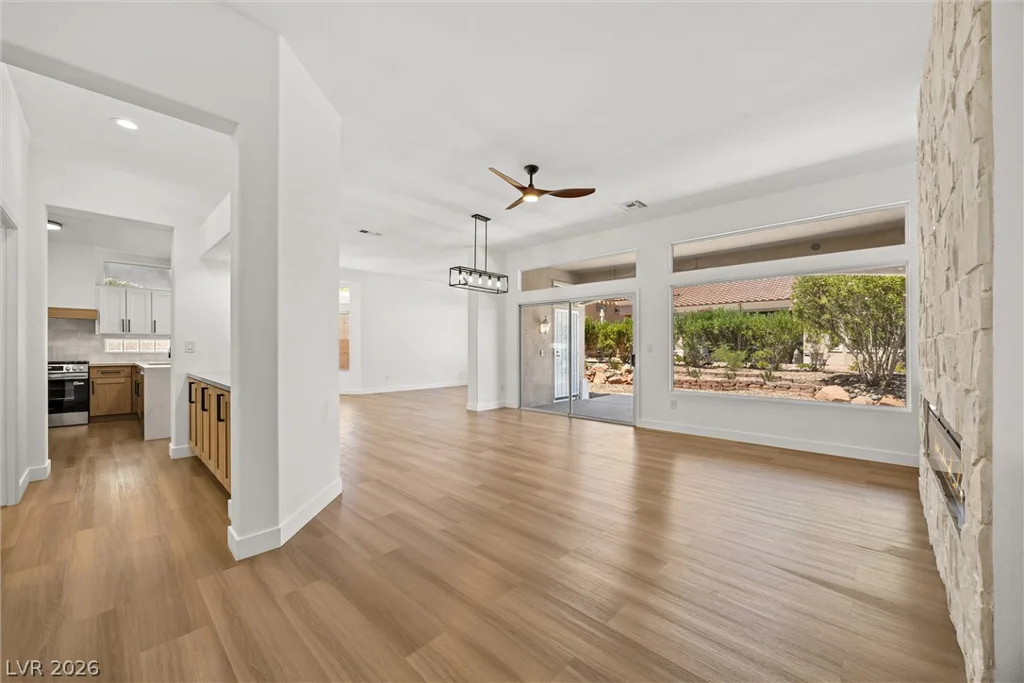10400 Willamette, Las Vegas, NV 89134