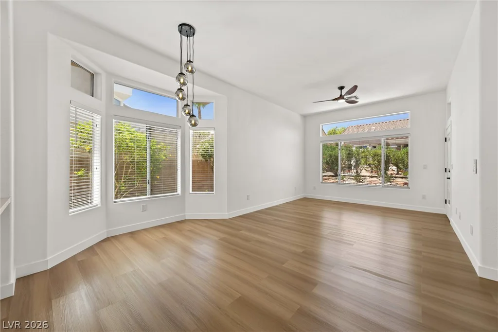 10400 Willamette, Las Vegas, NV 89134