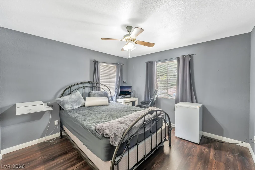 220 Mission Newport, Las Vegas, NV 89107