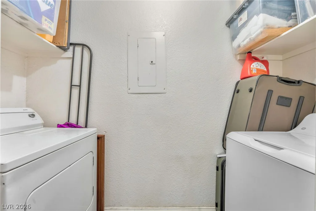 220 Mission Newport, Las Vegas, NV 89107