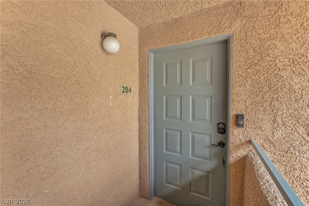 220 Mission Newport, Las Vegas, NV 89107