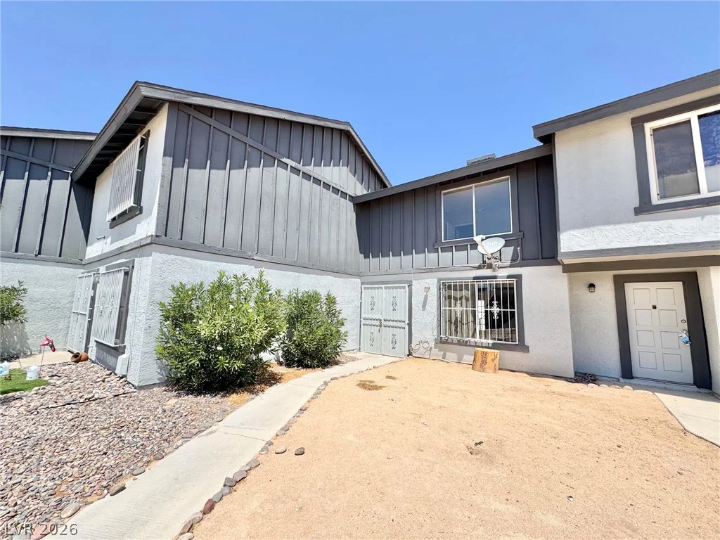 3911 Hartford, Las Vegas, NV 89102