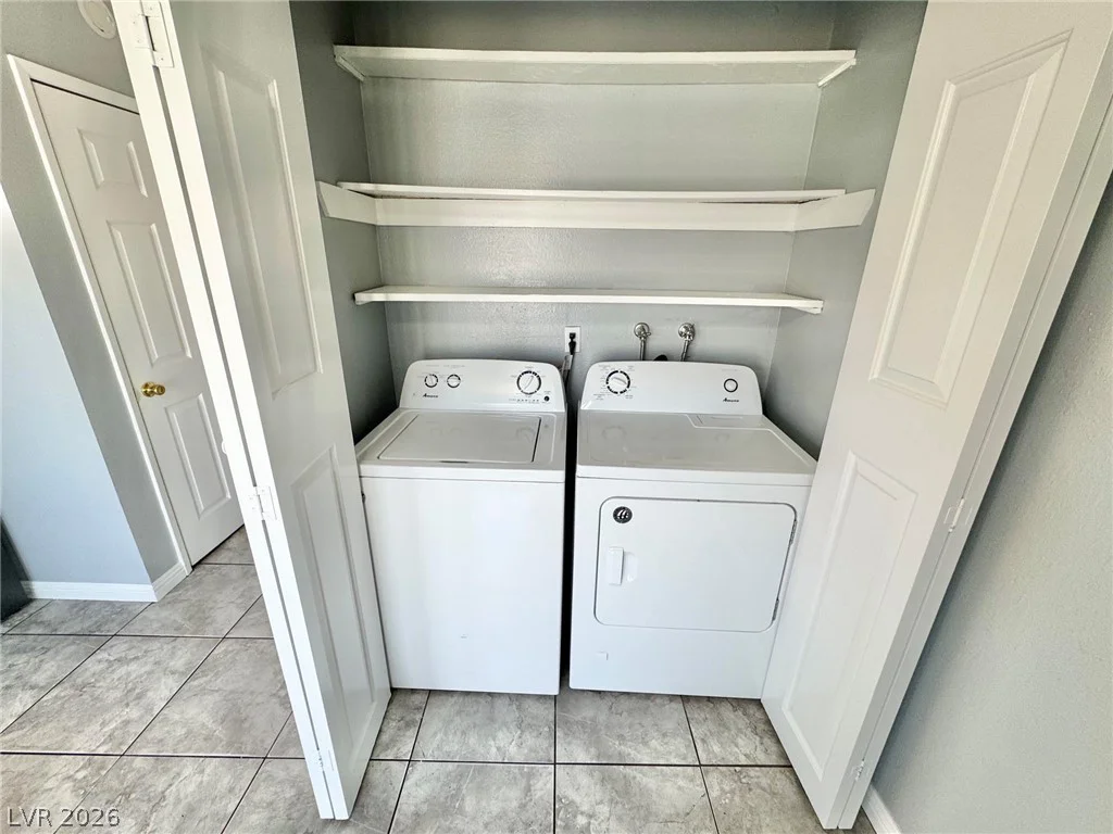 3911 Hartford, Las Vegas, NV 89102