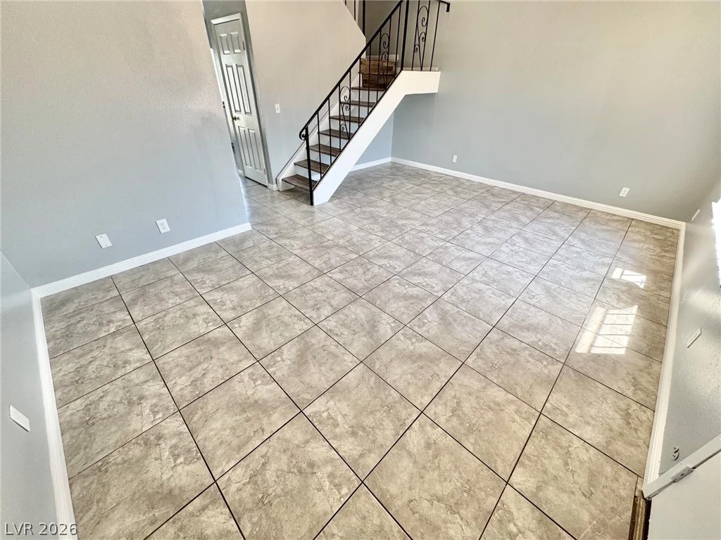 3911 Hartford, Las Vegas, NV 89102
